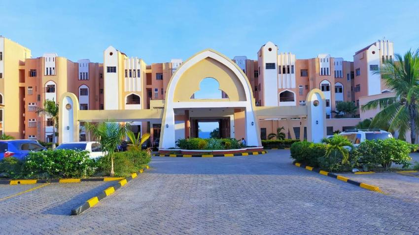 Lux Suites Lamera Beachfront Apartments with a Pool in shanzu