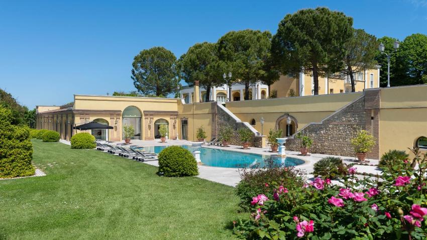 TENUTA BAGNI DE' CONSOLI 24, Emma Villas