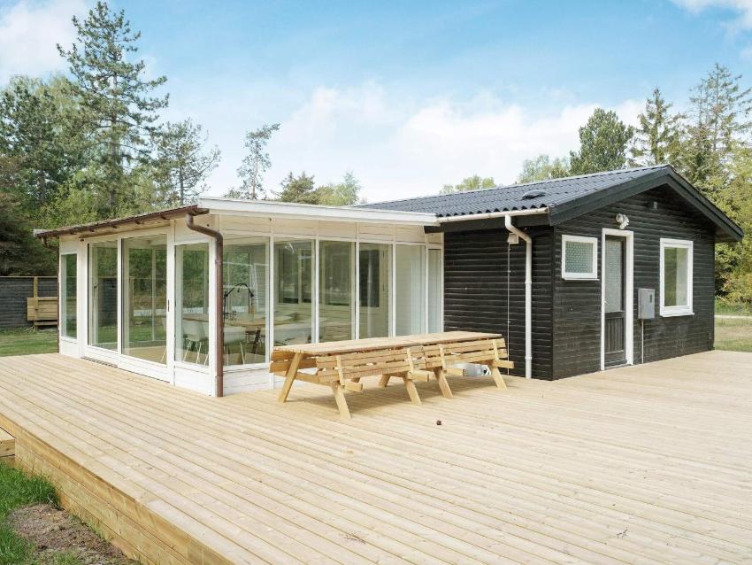 6 person holiday home in R rvig