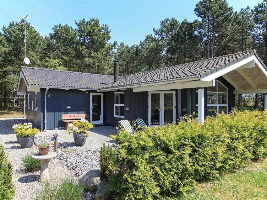 Picturesque Holiday Home in R dby with Sauna