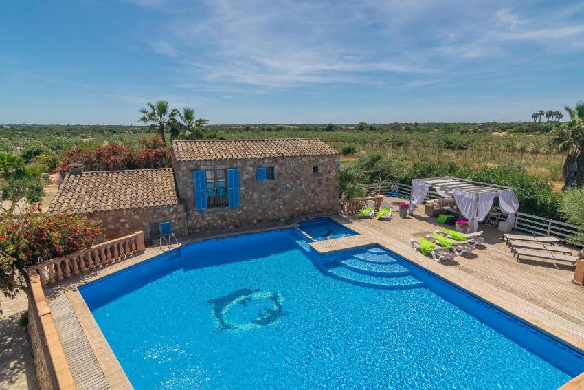 Short (Short Den Rita)