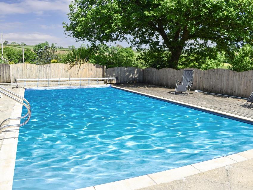 Mooey Cottage - UK37830