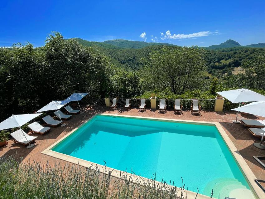 Spoleto Splash/whole Private Village/sleeps 20
