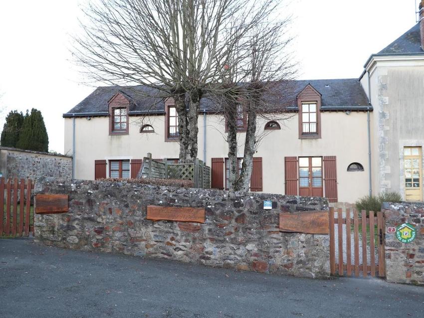 Gîte Saint-Léonard-des-Bois, 4 pièces, 6 personnes - FR-1-410-139