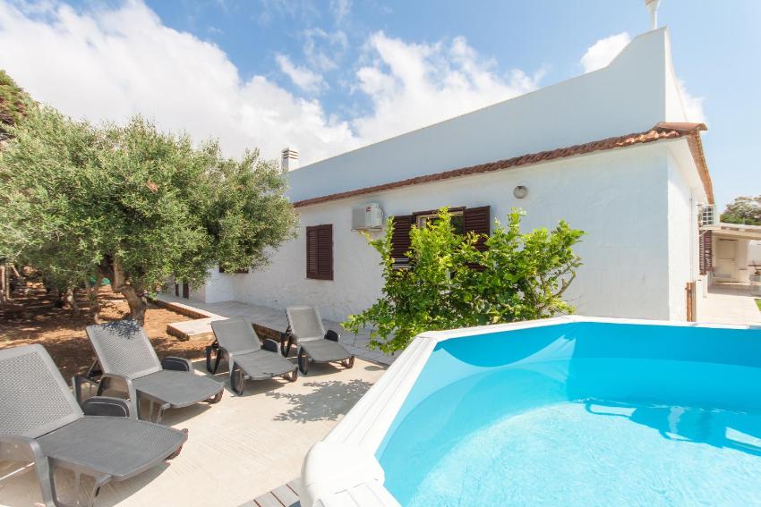 Villa Briguglio Front Beach - Happy Rentals