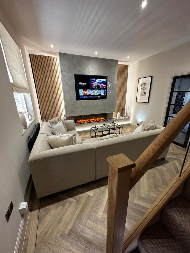 Luxury Town Center Cottage