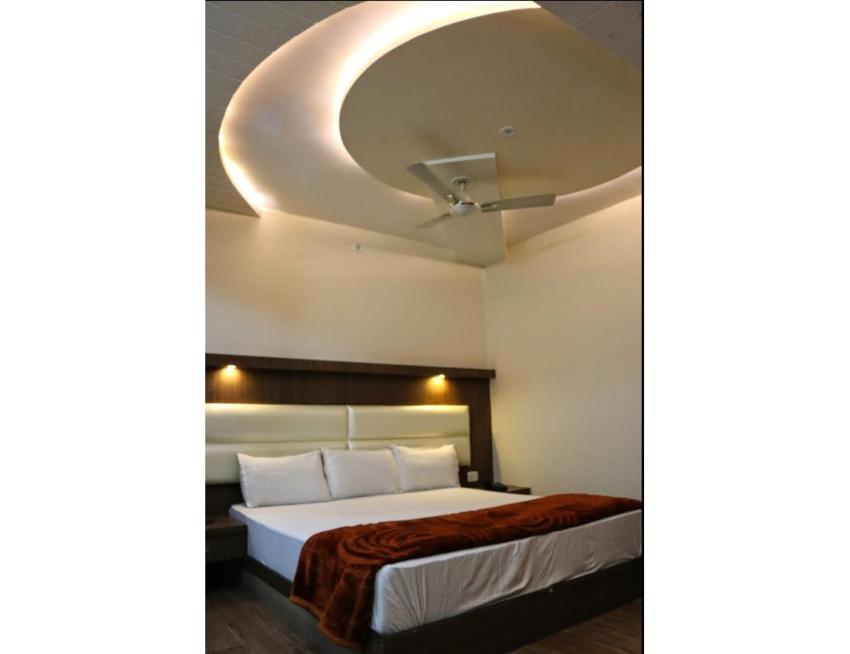 HOTEL CRYSTAL, GANGANAGAR