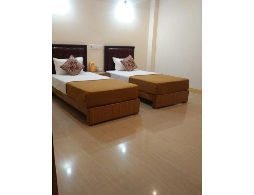Hotel Beena Residency, Ayodhya