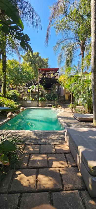 Old Vic Travellers Inn Nelspruit