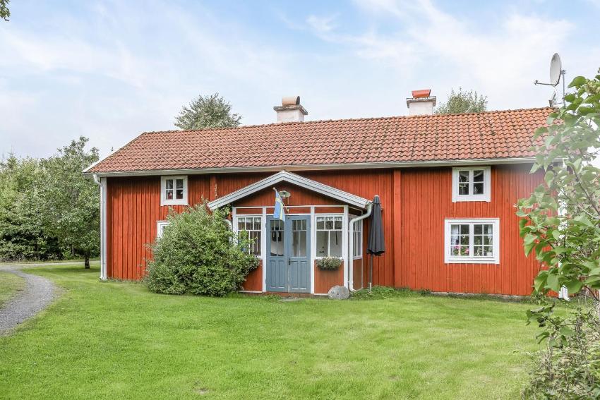 Nice cottage in Bolmstad outside Ljungby