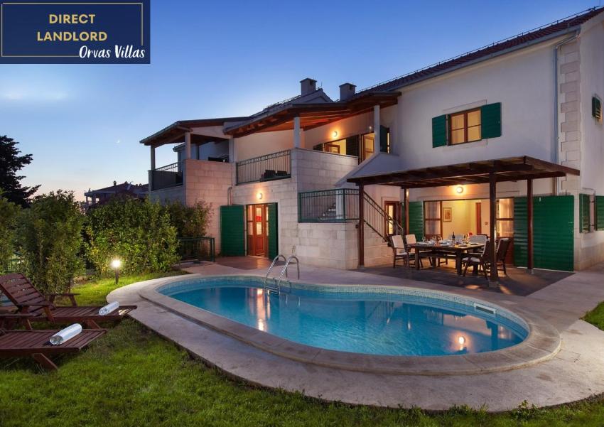 Villa Dane with private pool just 80m away from the beach
