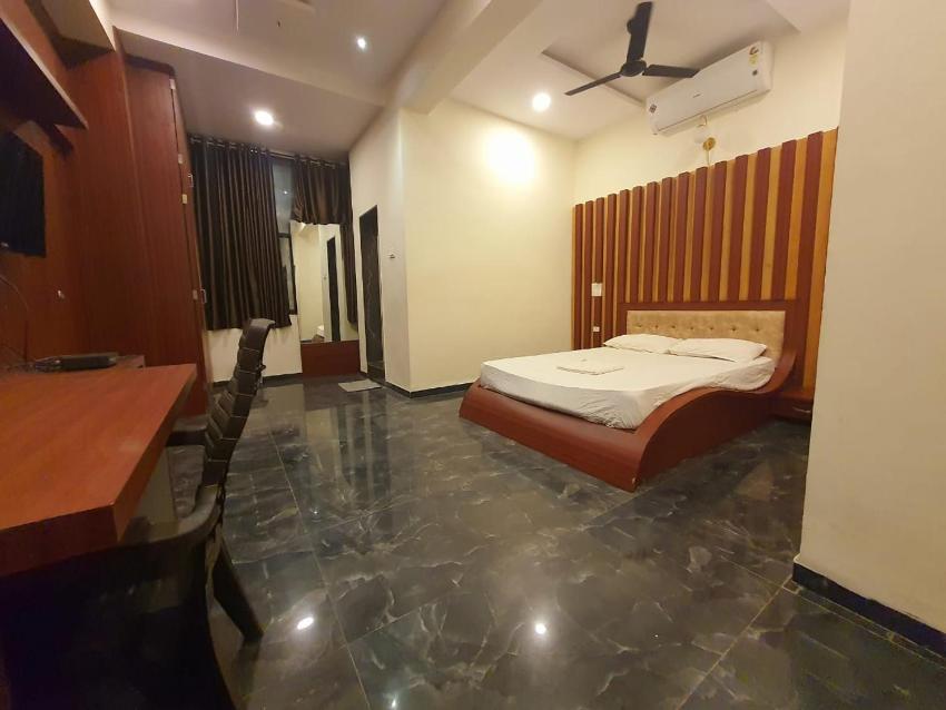 Hotel Om International, Sangli