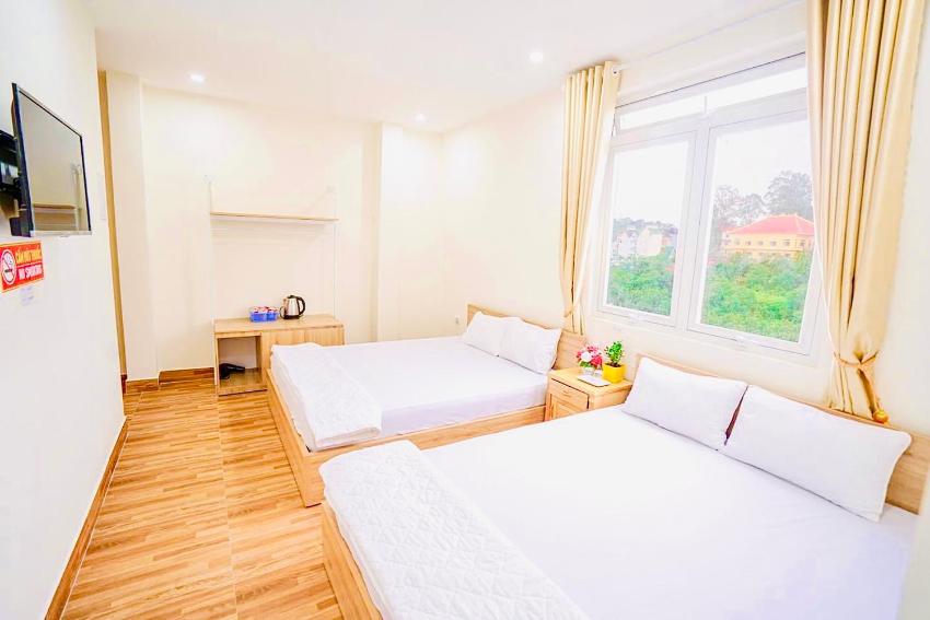 Mr Peace Backpacker's House