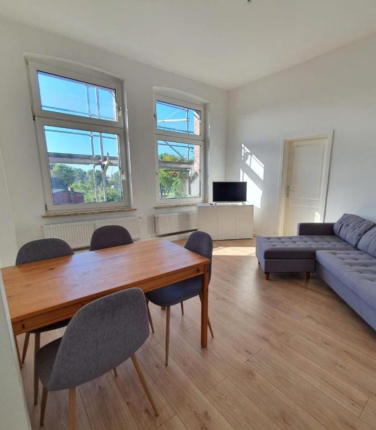 Monteurwohnung-fuer-5-Personen-inkl-MwSt-2-Eingang-2-OG-rechts