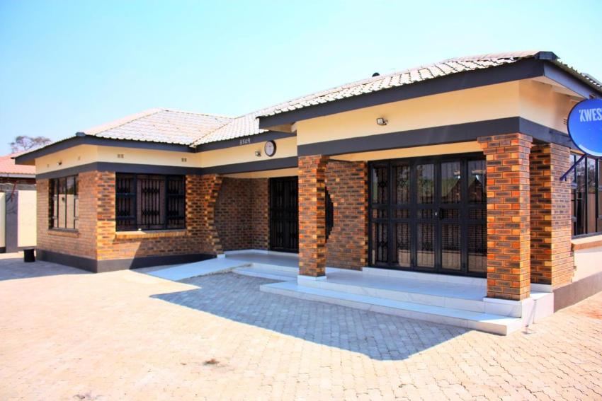 Remarkable ManaComfy 4-Bed House in Victoria Falls