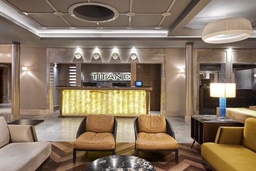 TITANIC Comfort Mitte