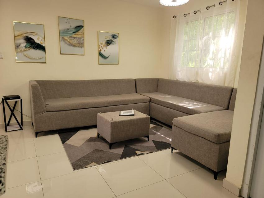 COMFORTABLE AND SPACIOUS 3 BEDROOM APARTMENT