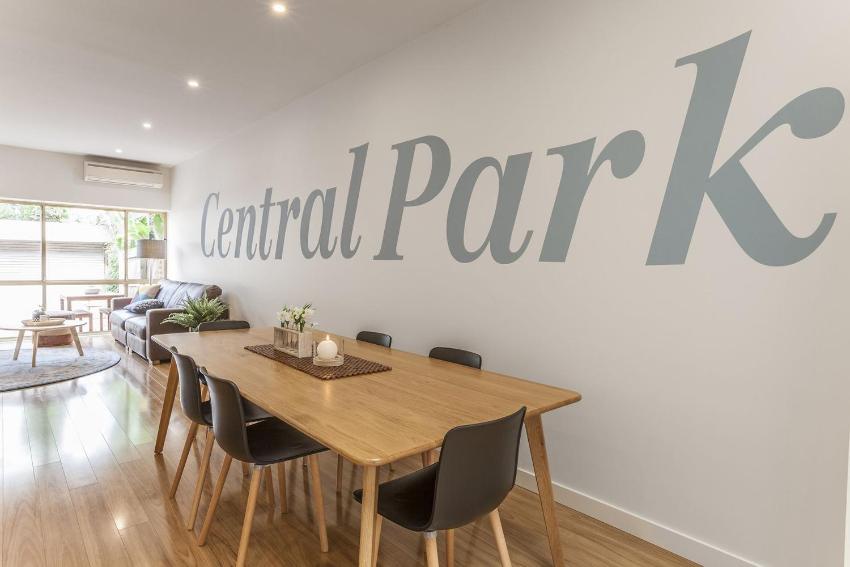 BOUTIQUE STAYS - Central Park, South Melbourne Townhouse