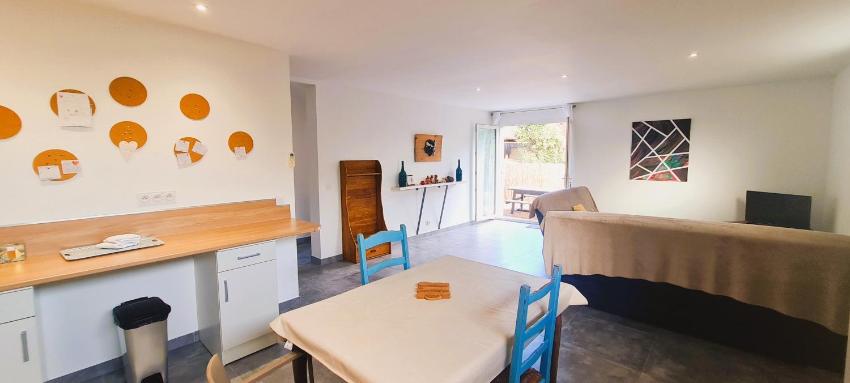 Appt Bruscaghju 6 pers 5 min rivière à pieds 15 min plage en voiture