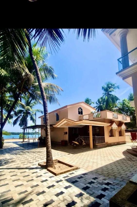 The backwater homestay