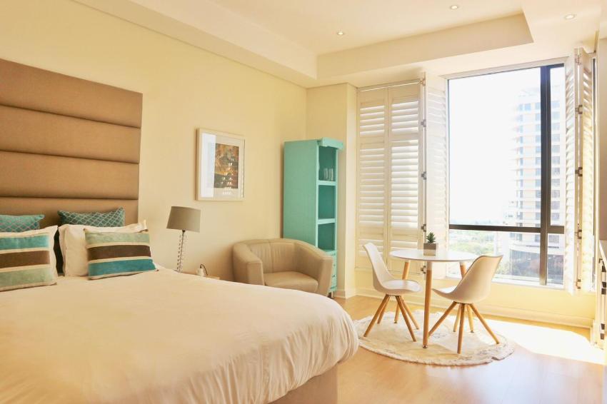 Sandton Skye Unit 702