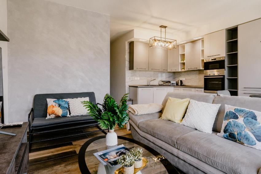 LA88 Bayview Apartment III