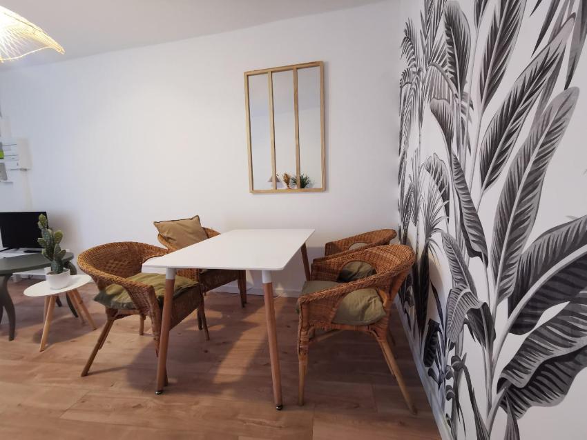 Maison Avignon, 3 pièces, 4 personnes - FR-1-698-8