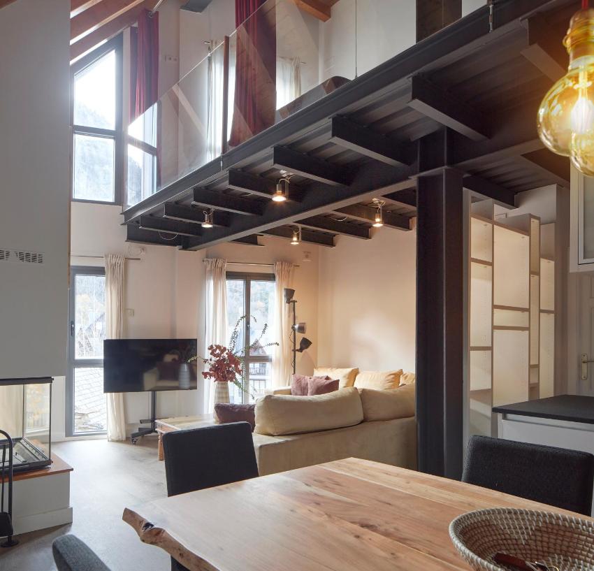 Val Arties 2 by FeelFree Rentals