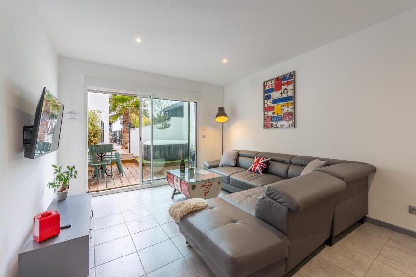 ZEPHYR - Acces direct plage Grau d'Agde