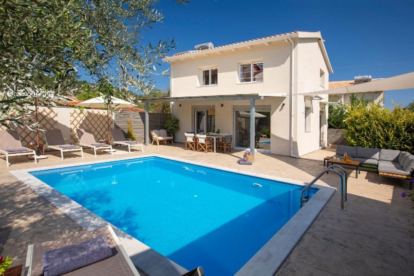 Grappolo Lefkada Villas - Vilana ideal for families and small groups