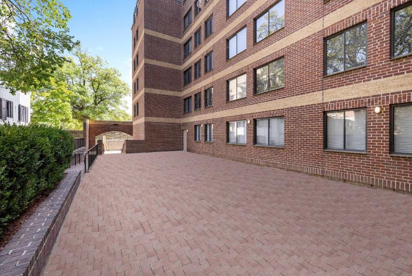 Georgetown Residences by LuxUrban