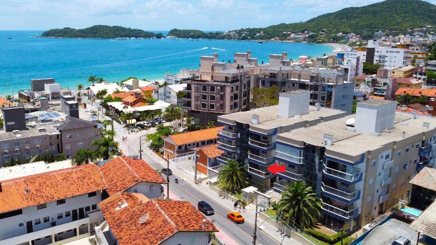 1072 - Apartamento 3 suítes Alto Padrão com SPA na Praia de Bombinhas