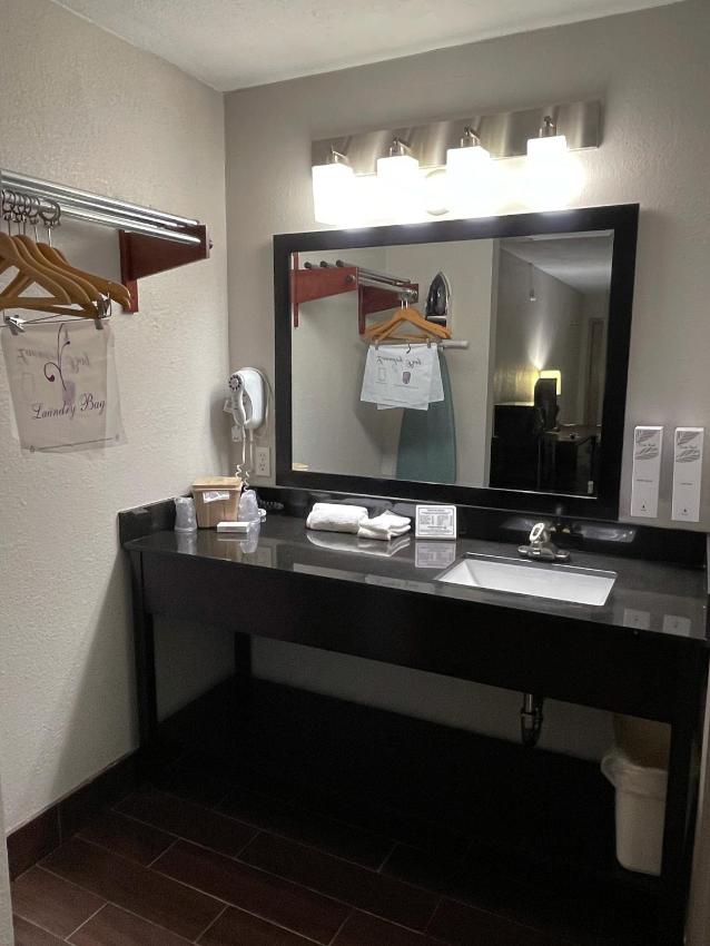 Red Roof Inn Childress