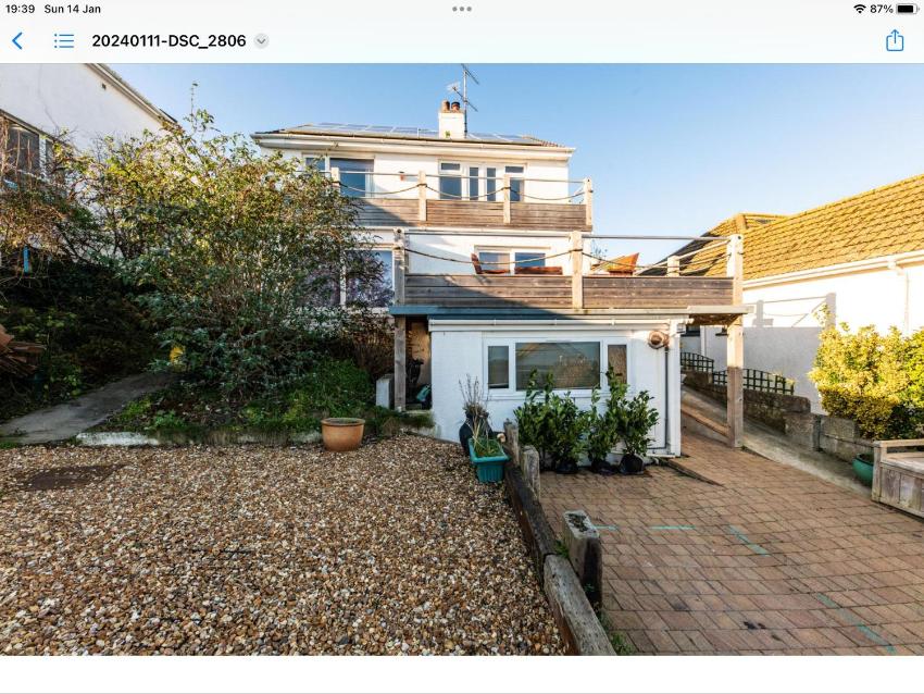 Stunning 1-Bed Apartment in Looe near quiet beach