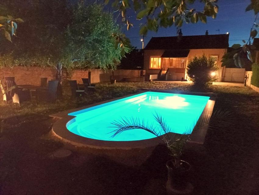 Gîte Moulins, 4 pièces, 6 personnes - FR-1-489-390