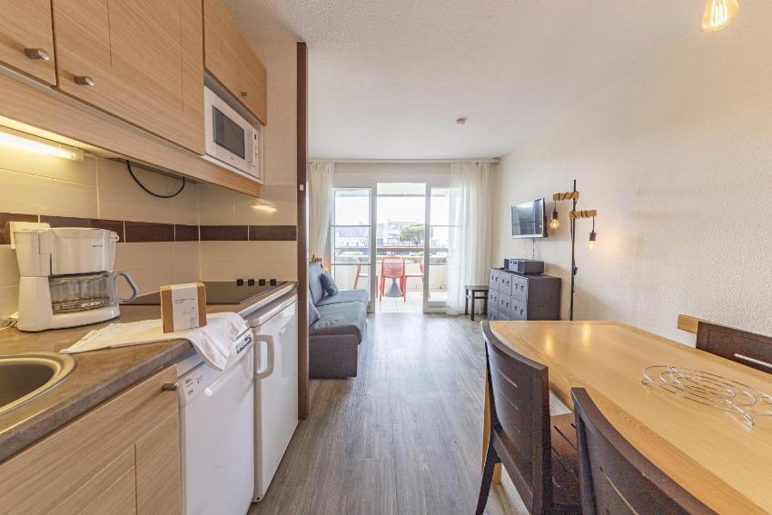 Studio terrasse avec vue mer