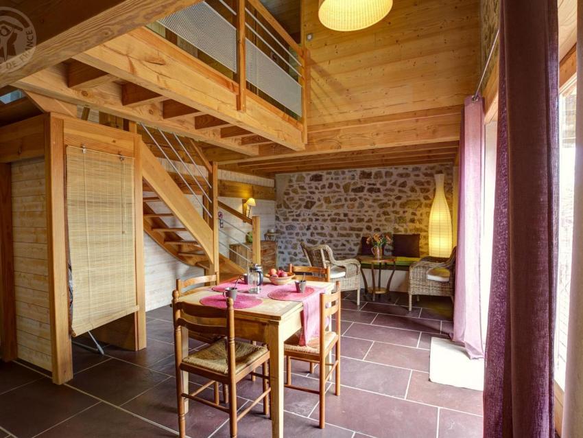 Gîte Saint-Romain-d'Urfé, 3 pièces, 4 personnes - FR-1-496-189