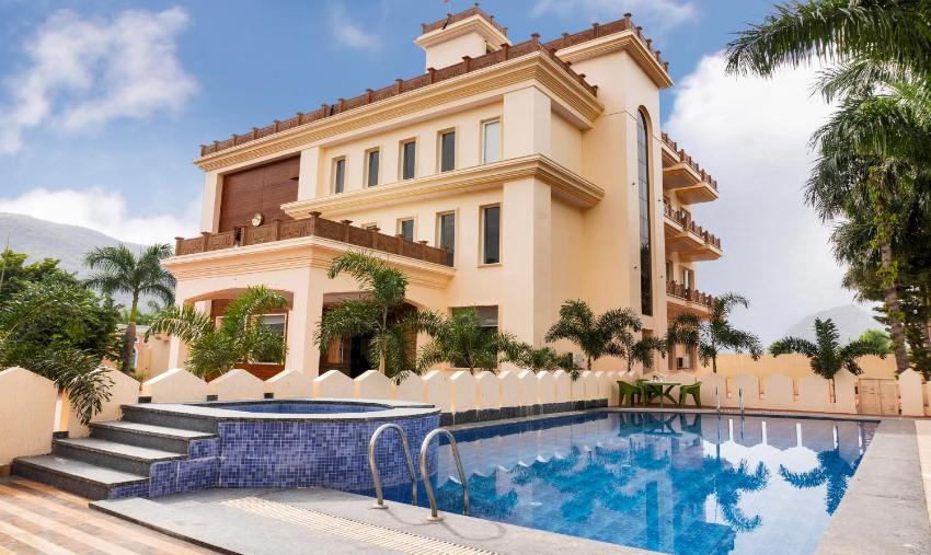 Treebo Tryst Royal Amar Pushkar