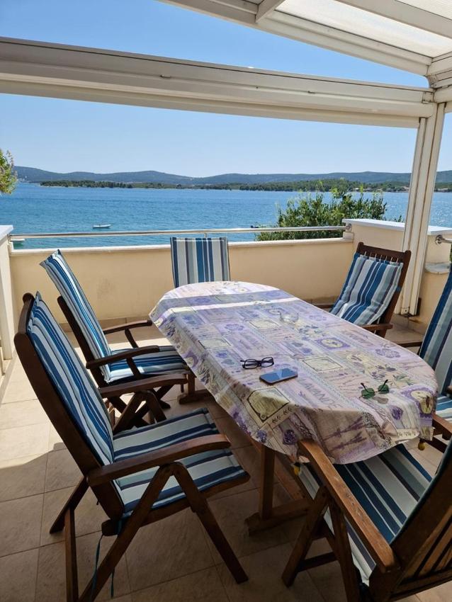 Seaside apartment Andrea