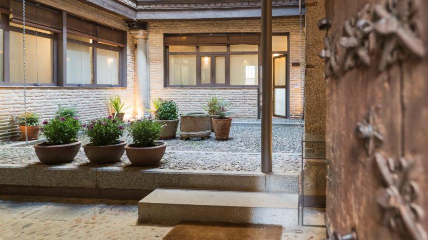 Casa de los Mozárabes El Greco Collection