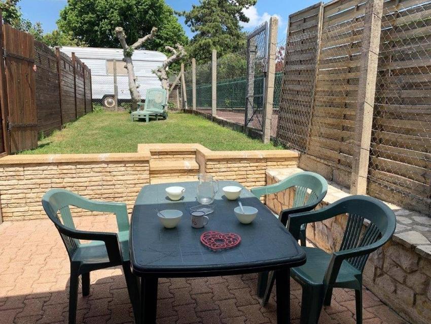 Saint Georges de Didonne - MAISON mitoyenne - terrasse et jardin clos - DROITE