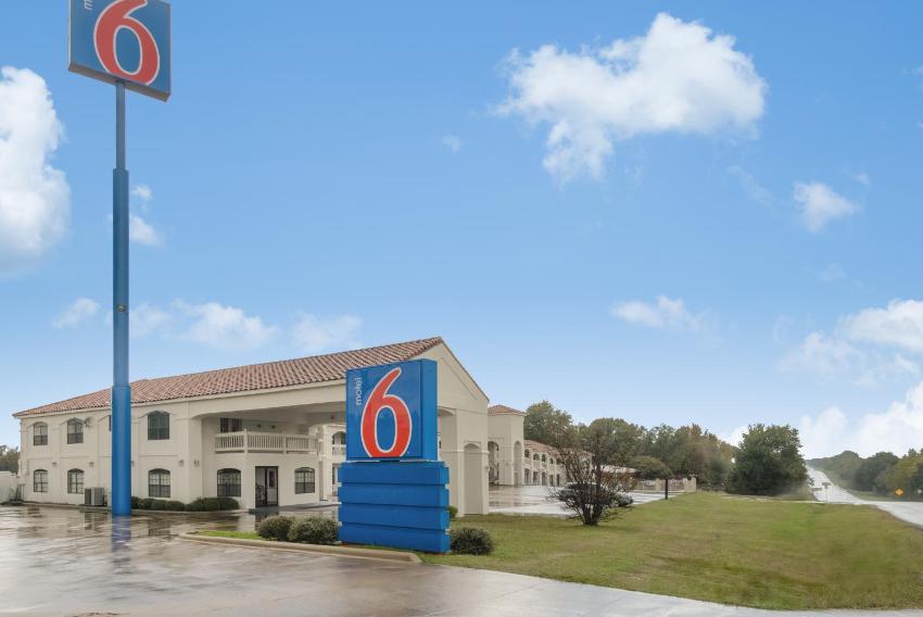 Motel 6-Canton, TX
