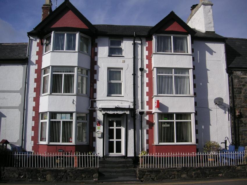 Ty Newydd Guest House