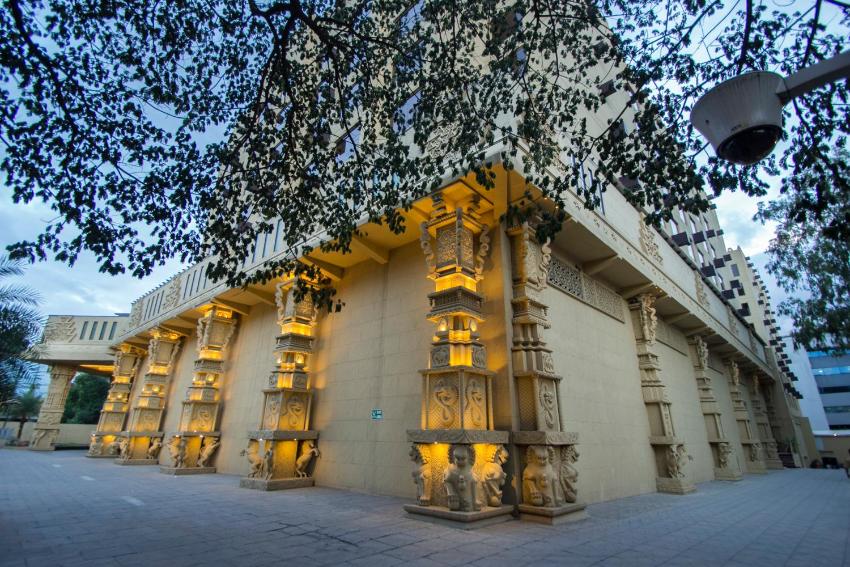 Sterlings Mac Hotel & Suites