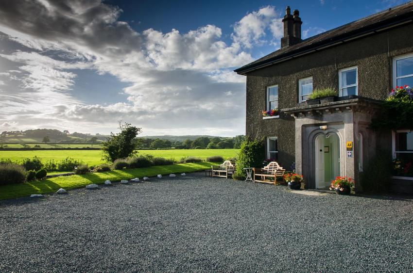 Aynsome Manor Bed and Breakfast