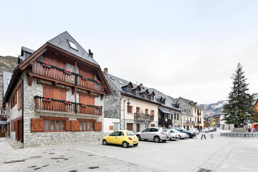 Arties Luxury Apartments con parking VALL DE RUDA