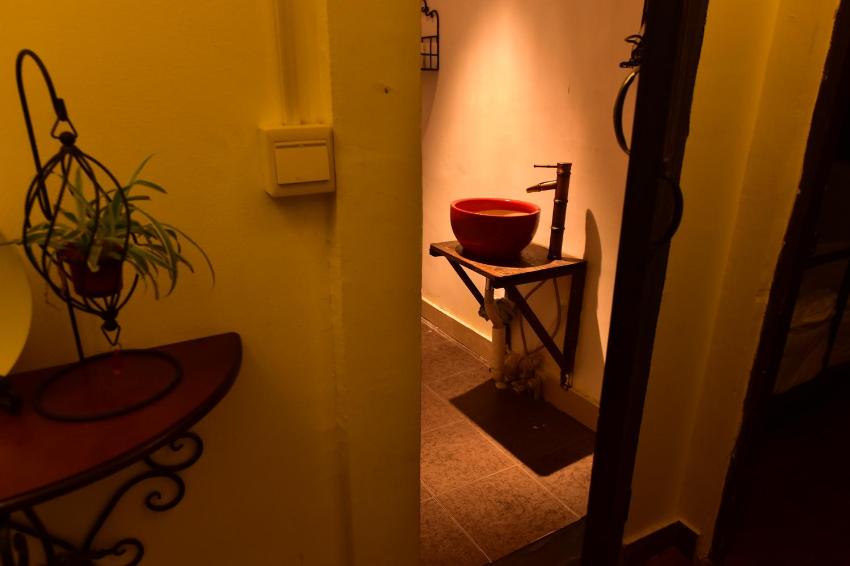 Canal Town Girl's Home