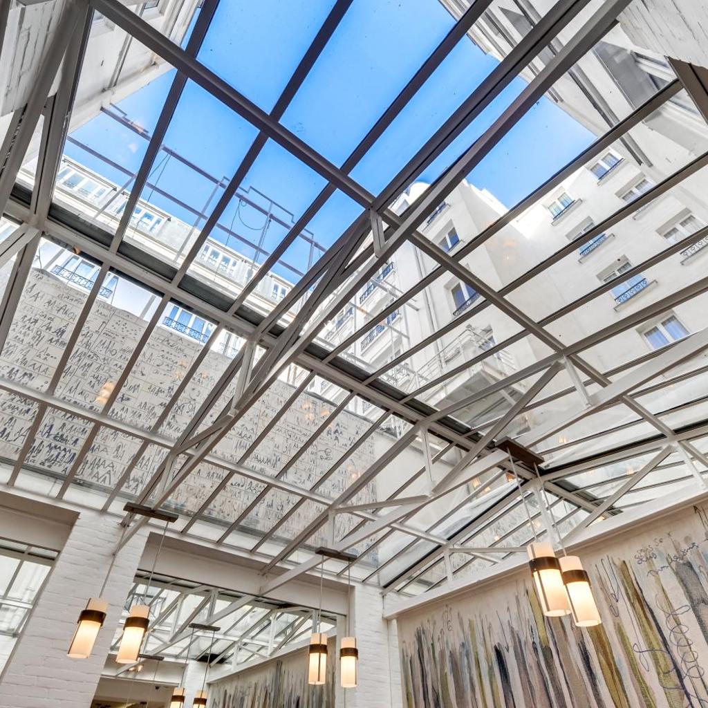 Hôtel Le A - Champs-Elysées — 