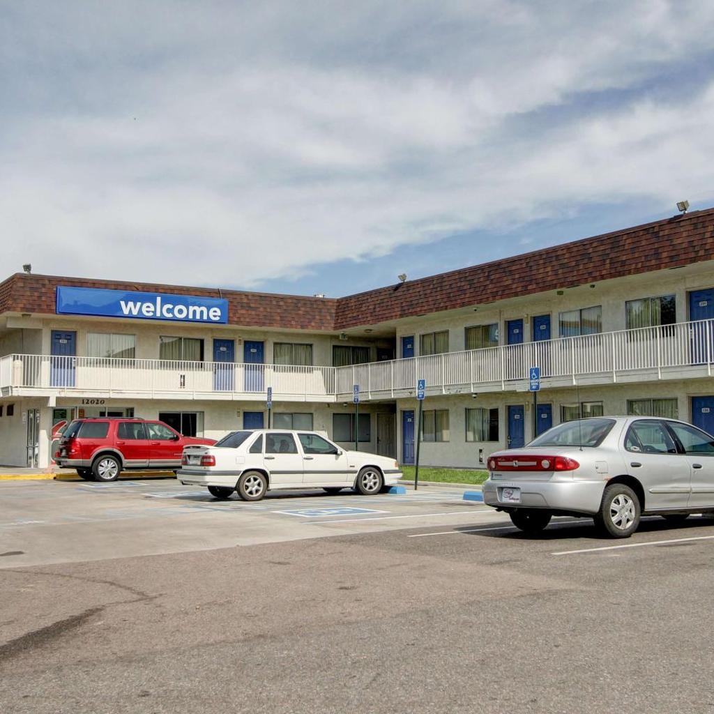 Photograph of Motel 6-Denver, CO - Airport