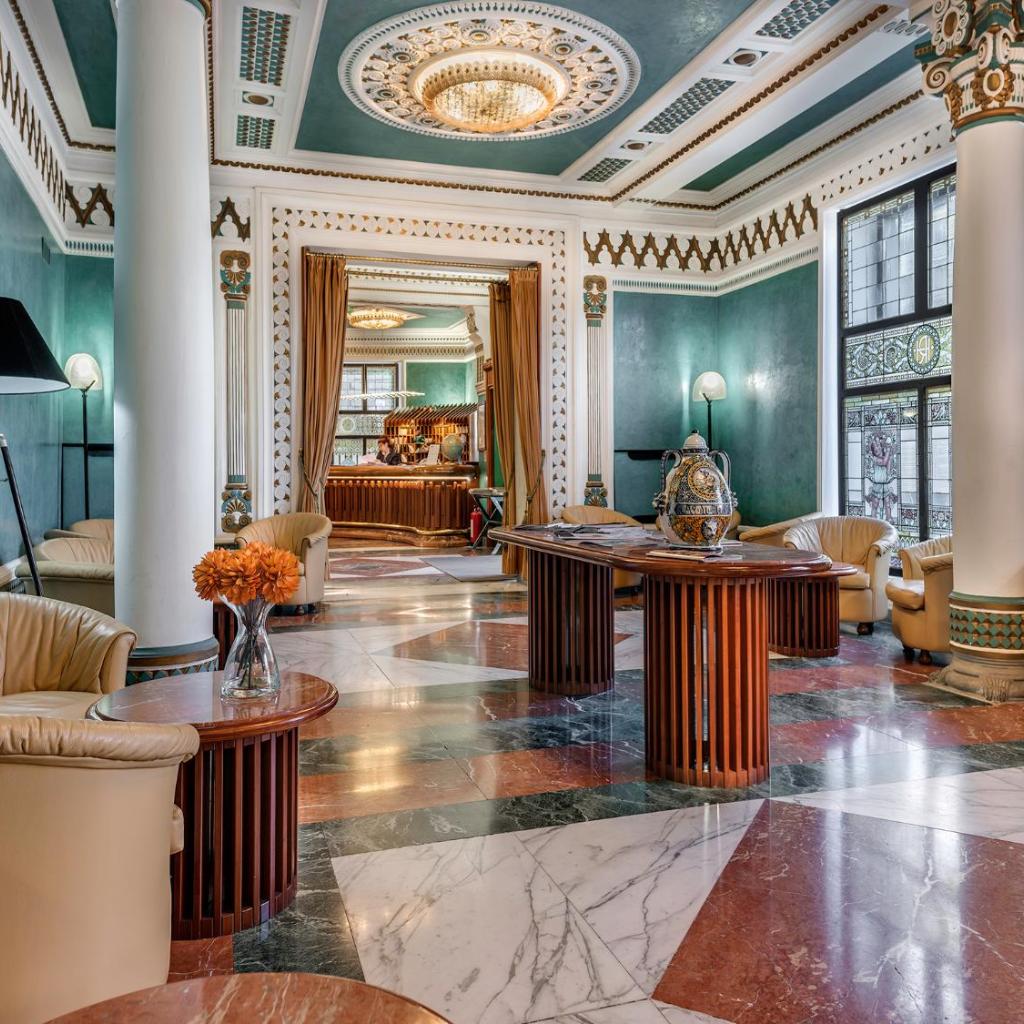 Photograph of Hotel Roma